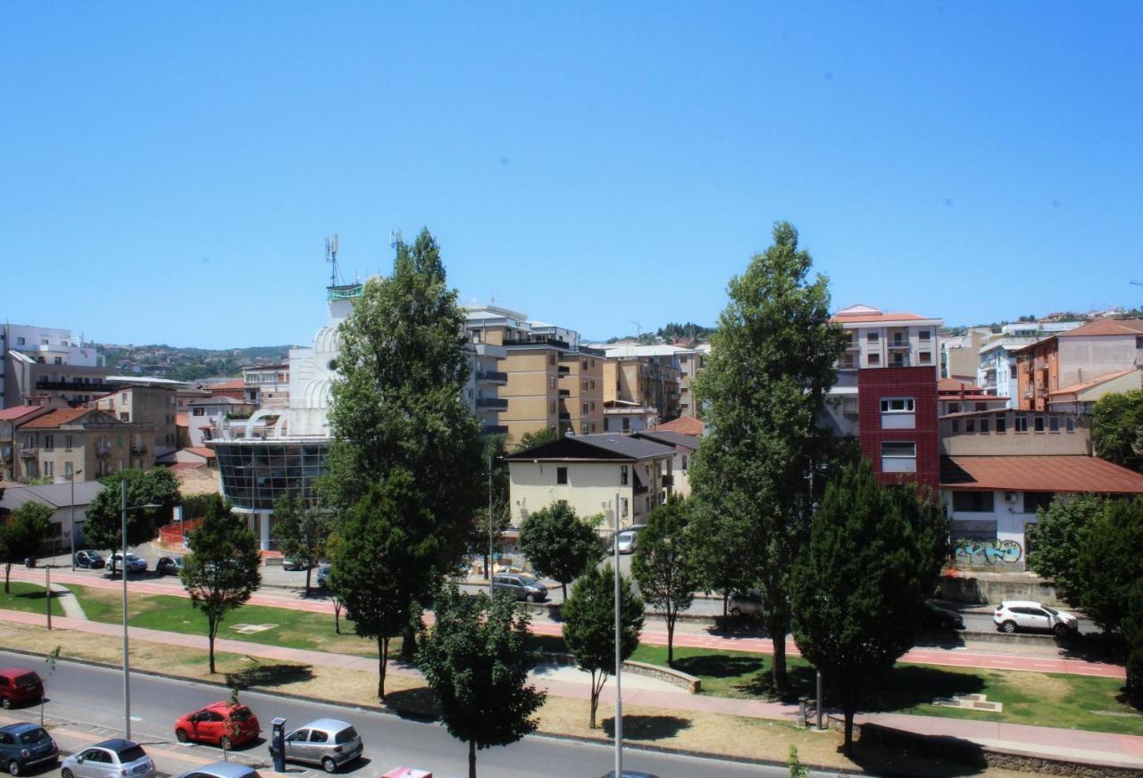 Cosenza Luxury Apartment Dış mekan fotoğraf